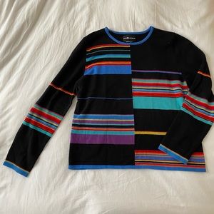 Super cute 90s inspired multicolored sweater, fits Size S-M